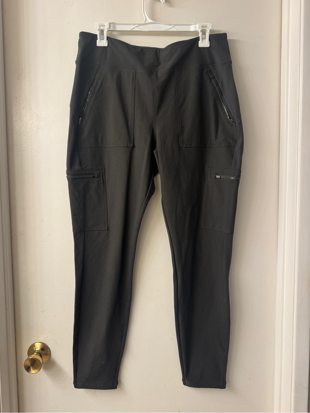 Athleta Headlands Hybrid Cargo II Tights OLIVE, 14 NWOT